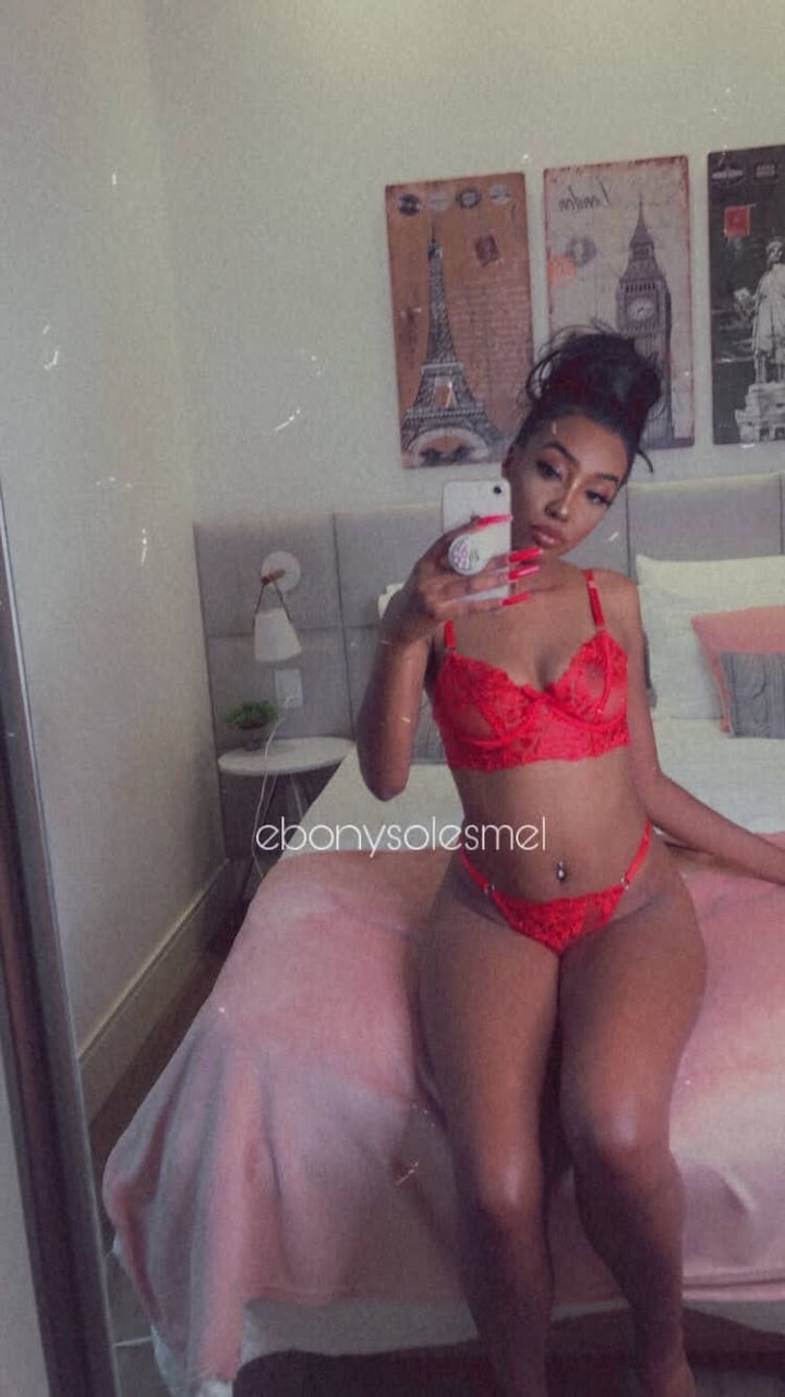 Ebonysolesmelxxx