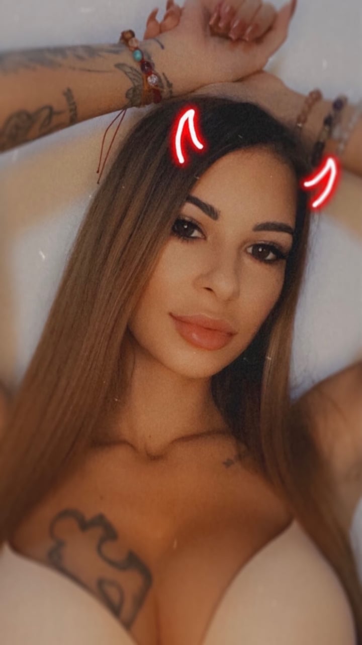 Elena8