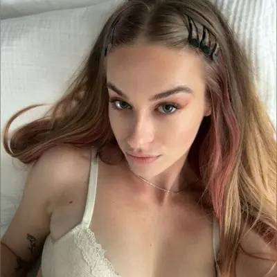 Ella 🎀