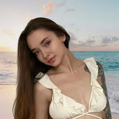 Ellie🕊
