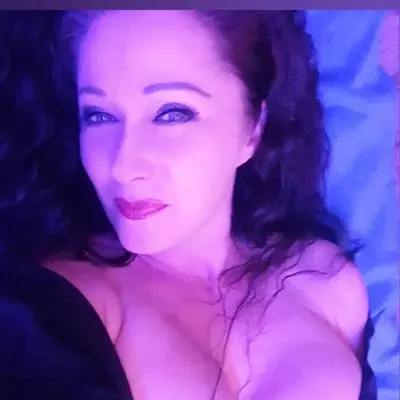 Erika Bella