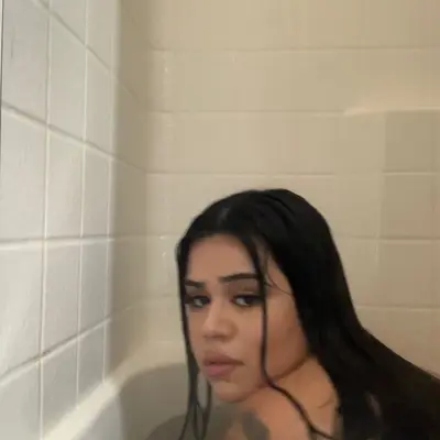 Esmeluvsyouxoxo