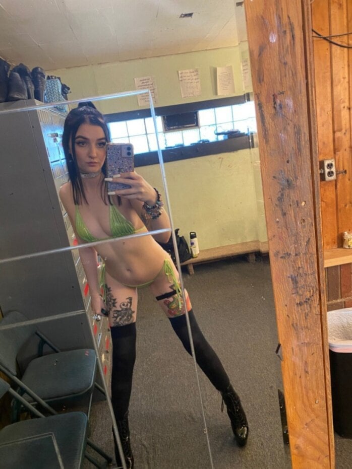 Freakypetite