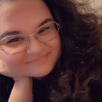 Freecurvyjess85