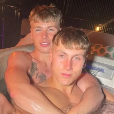 Gay0161couple