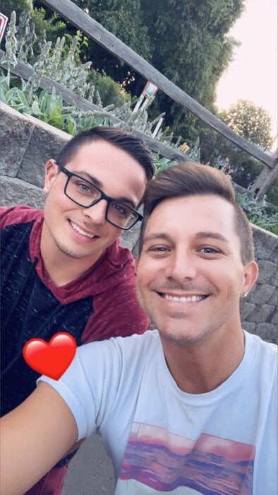 Gaycouple69