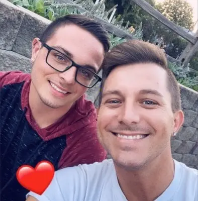 Gaycouple69