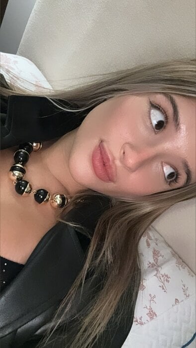 Goldenhoneygf