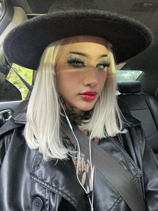 Gothdoll
