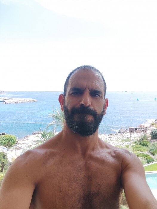 Hairyhotmature