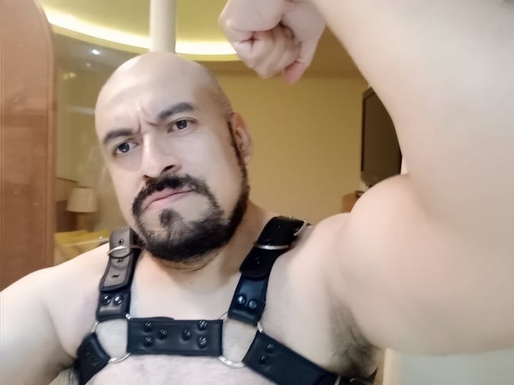 Heribertopowerbottom