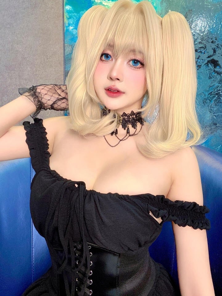 Hiino Cosplay