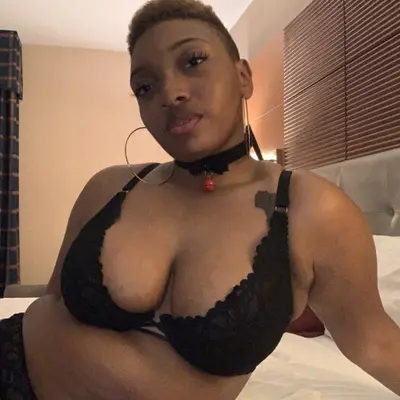 Honeyyhendrixxx
