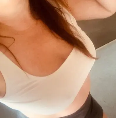 Hotwife3981