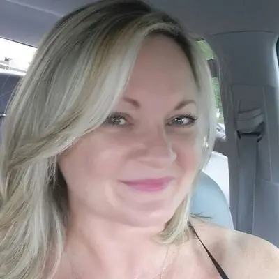 Hotwifetara