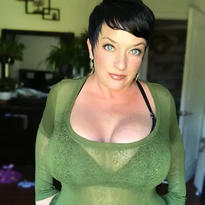 Hourglassmama
