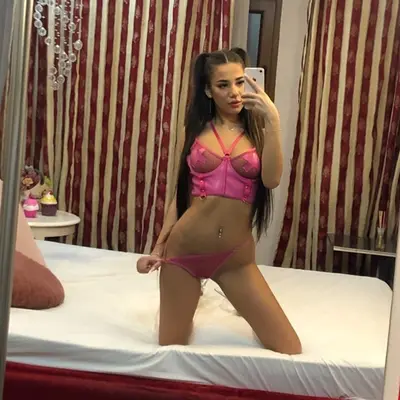 Iamlaracandy