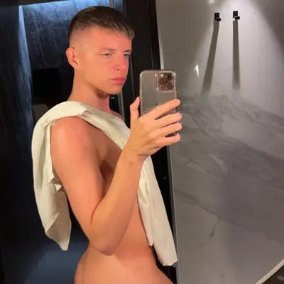Itsjustjamesxx