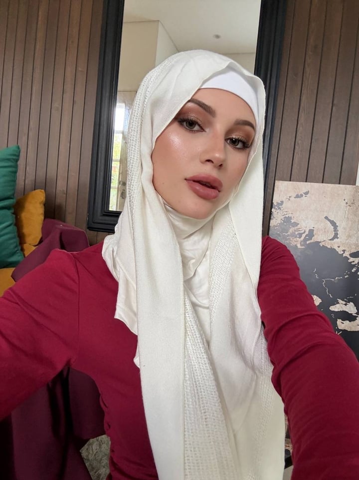 Julia Мansour 🪷