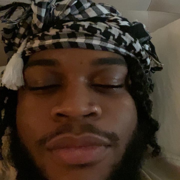 Jaleelz2324