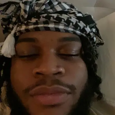 Jaleelz2324