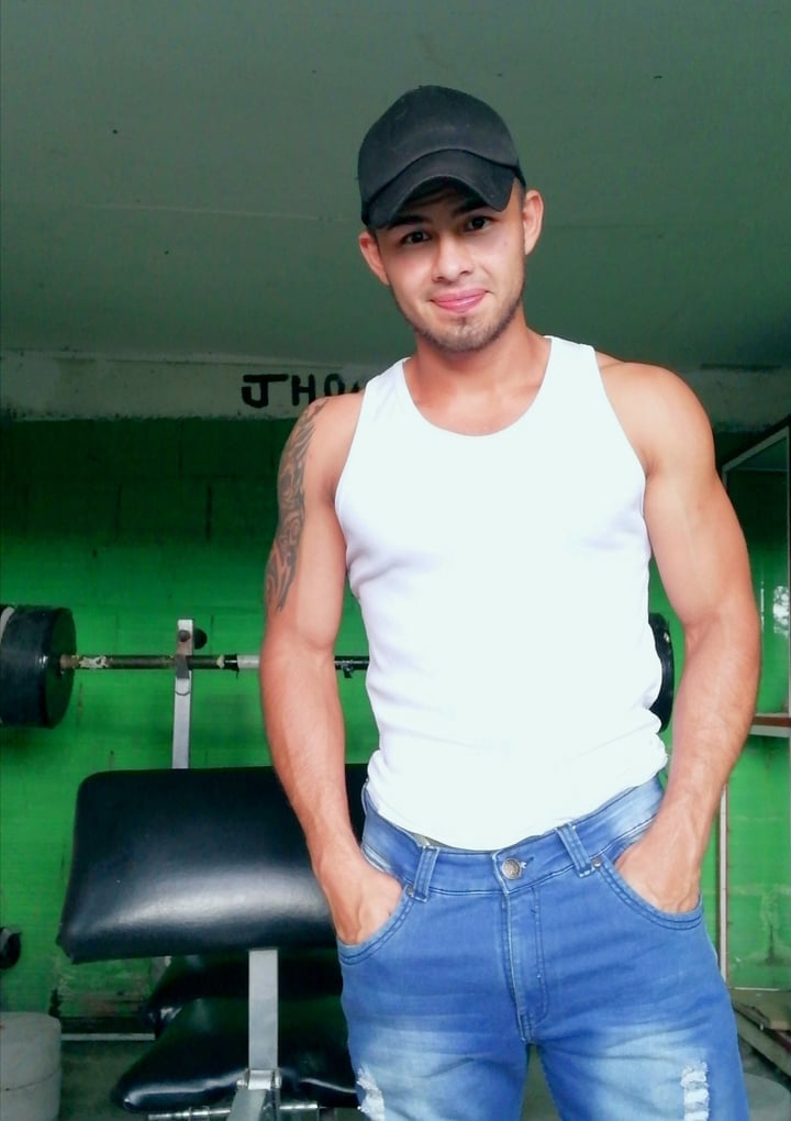 Jhon23sexxx