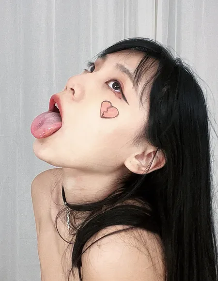 June Liu SpicyGum