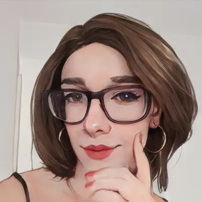 JustGirlyOfficial