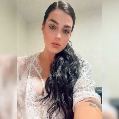 Khloelovett94