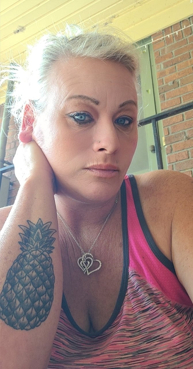 Kountryshotwife