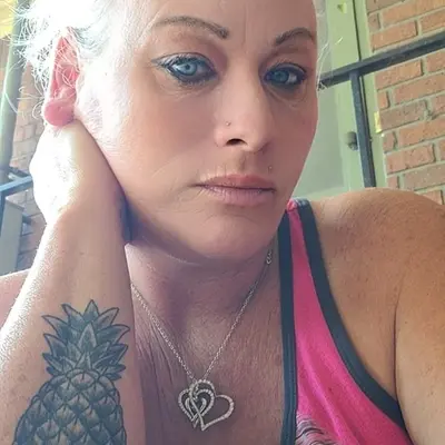 Kountryshotwife