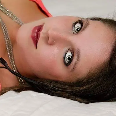 Krissybee4u2c
