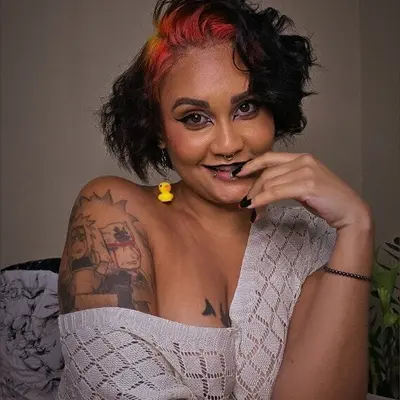 Larya Von