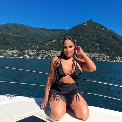 Latiesha Jones (FREE)