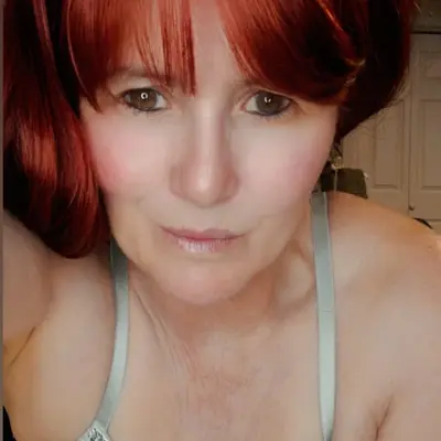 ❤️ LAUNA 💗 SEXY REDHEAD
