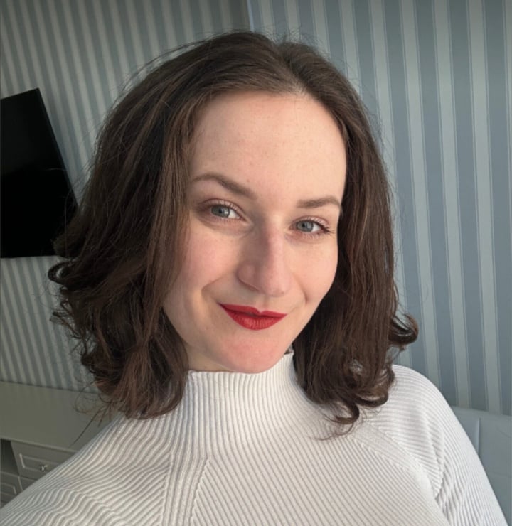 Laura Curls💄🖤
