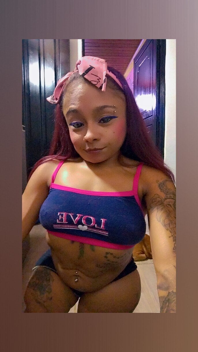 LAUREN_HILLS