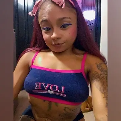 LAUREN_HILLS