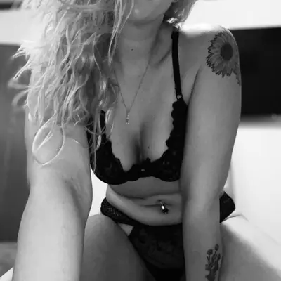 Leslieee93