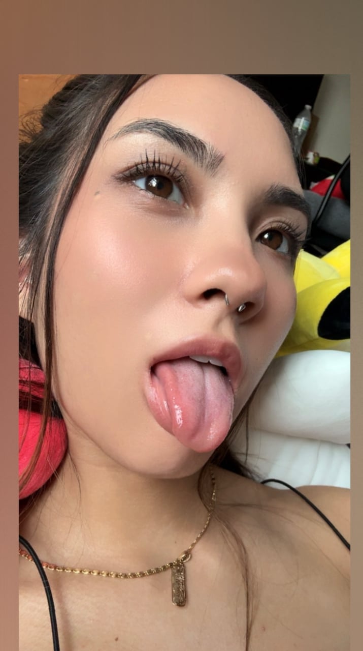 Lily Tan 🥰😉🦶🏼❤️