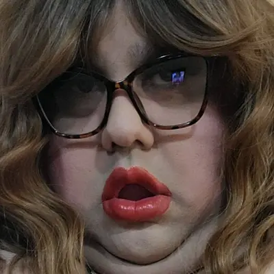 Lindalovestobottom