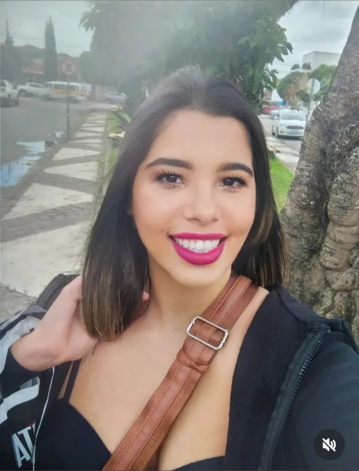 Lindamulhertop10pelada