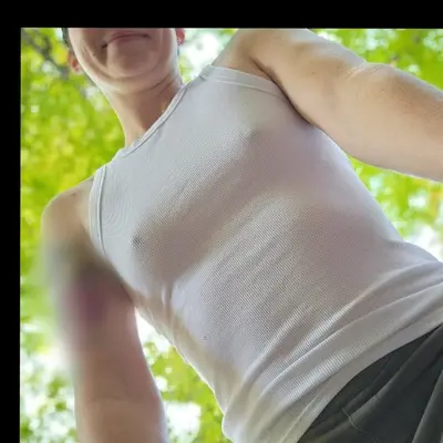 Lolaloveless