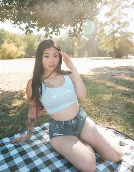 WET ASIAN PUSSY 🤫