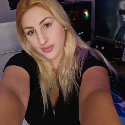 Lonelygamergal