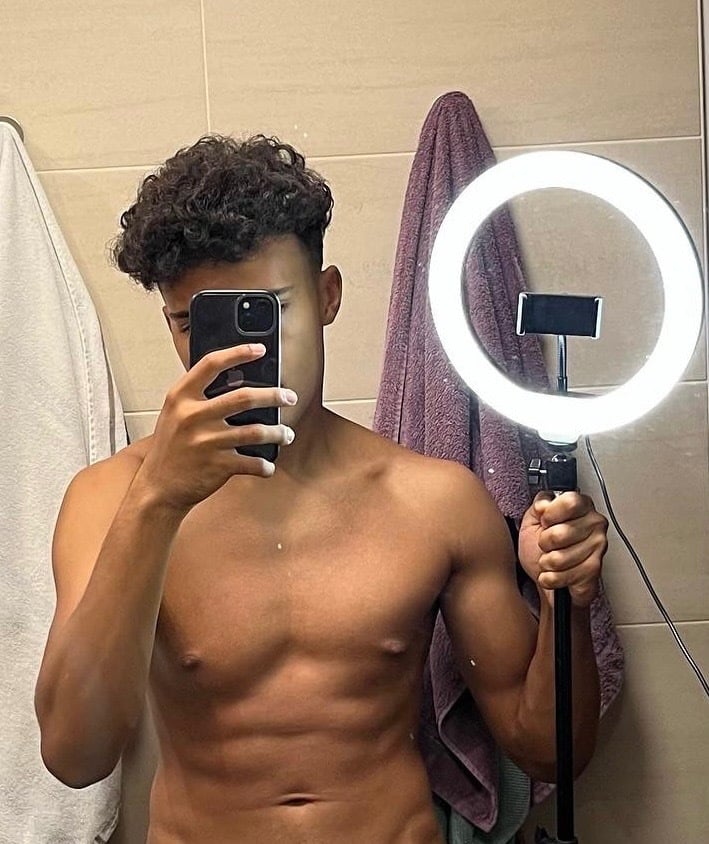 Macetheboyfree