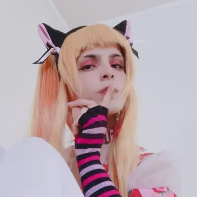 Magentadolly