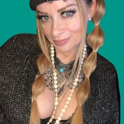 Maggie38
