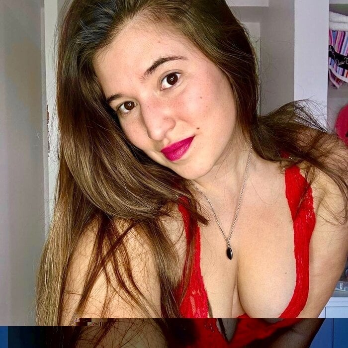 Manuelahola