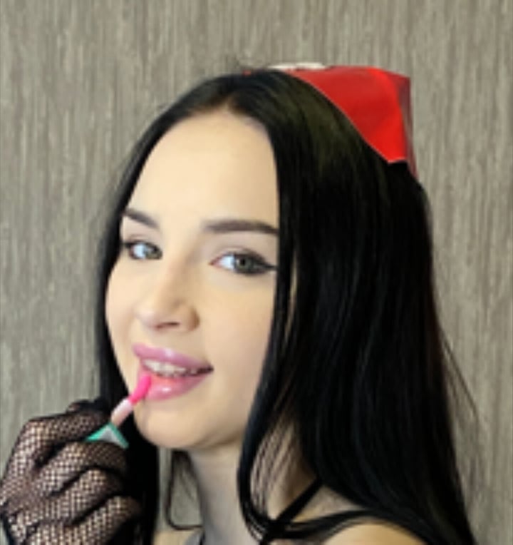 Mari Moon